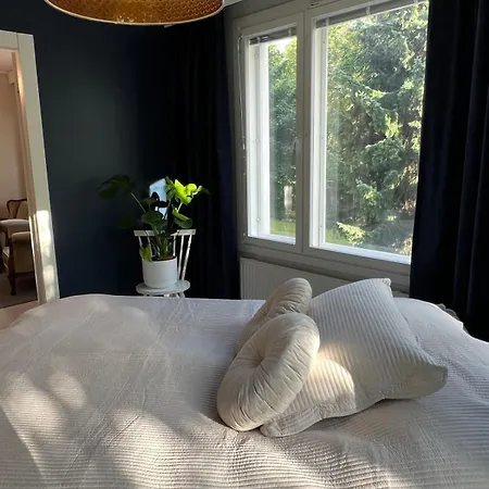 Апартаменты 2br Near Saerkaenniemi, Sauna & Free Parking Тампере