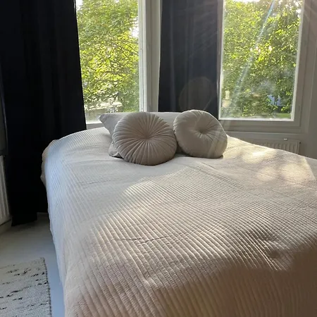 Апартаменты 2br Near Saerkaenniemi, Sauna & Free Parking *
