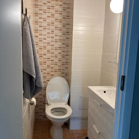 Апартаменты 2br Near Saerkaenniemi, Sauna & Free Parking