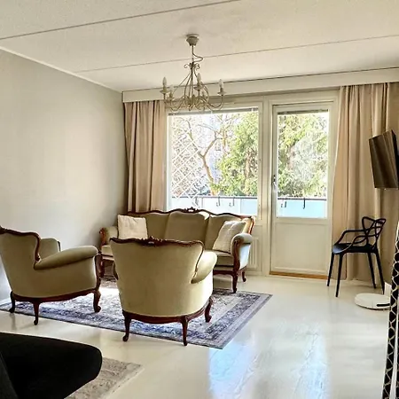 2br Near Saerkaenniemi, Sauna & Free Parking Тампере
