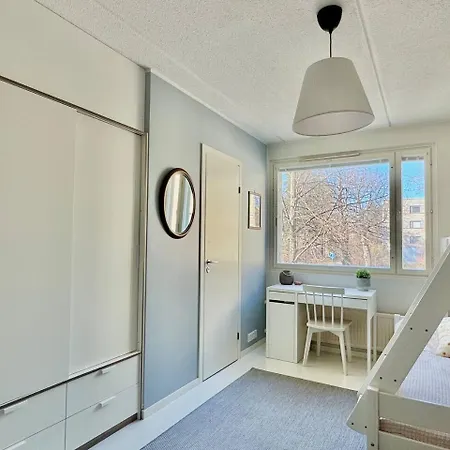 Апартаменты 2br Near Saerkaenniemi, Sauna & Free Parking