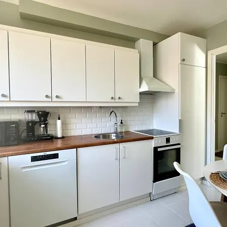 2br Near Saerkaenniemi, Sauna & Free Parking Апартаменты
