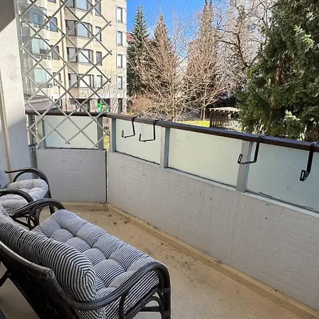 2br Near Saerkaenniemi, Sauna & Free Parking Апартаменты Тампере